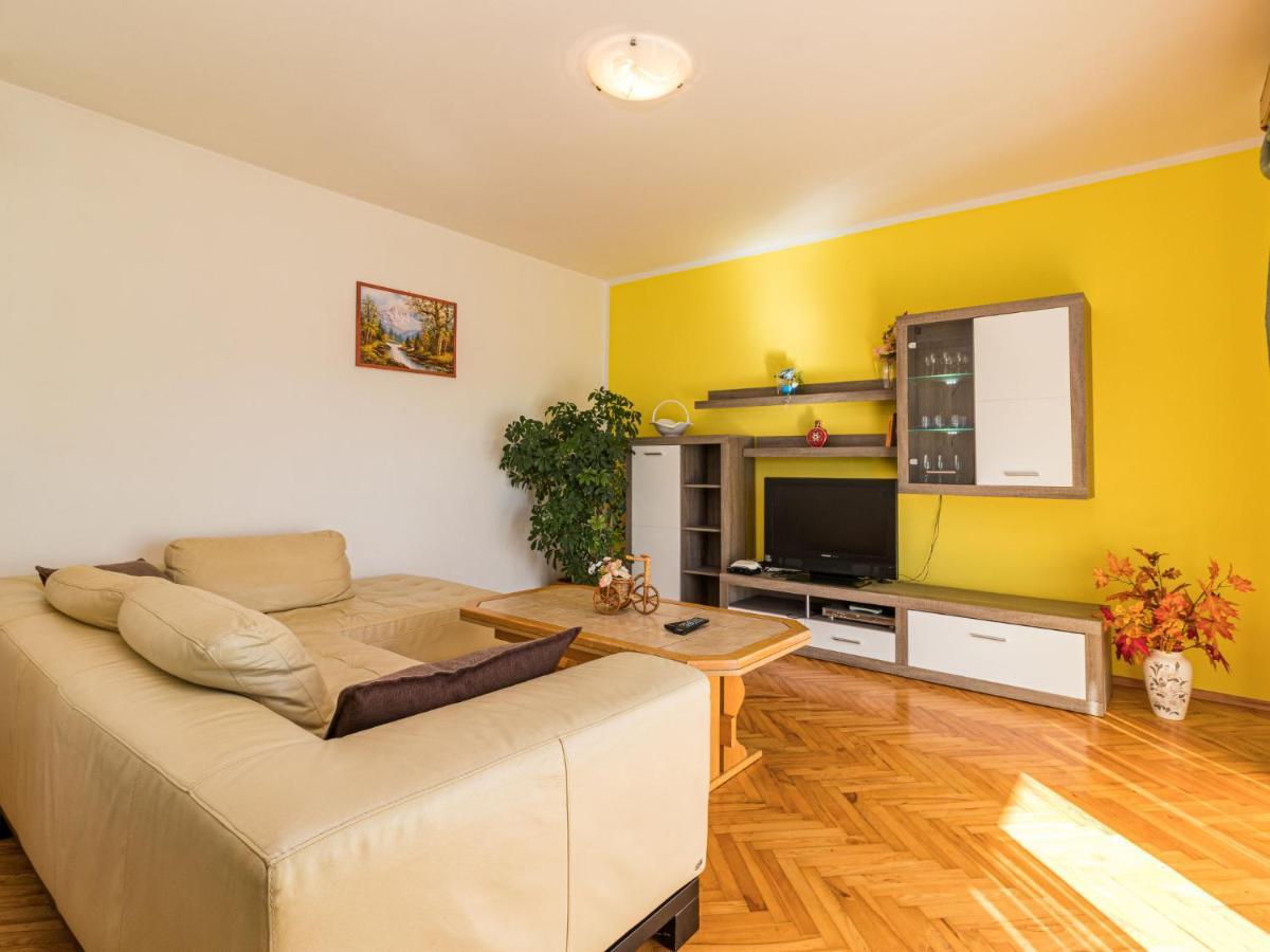 Holiday Home Larisa - Ipc141 By Interhome Pićan Eksteriør bilde
