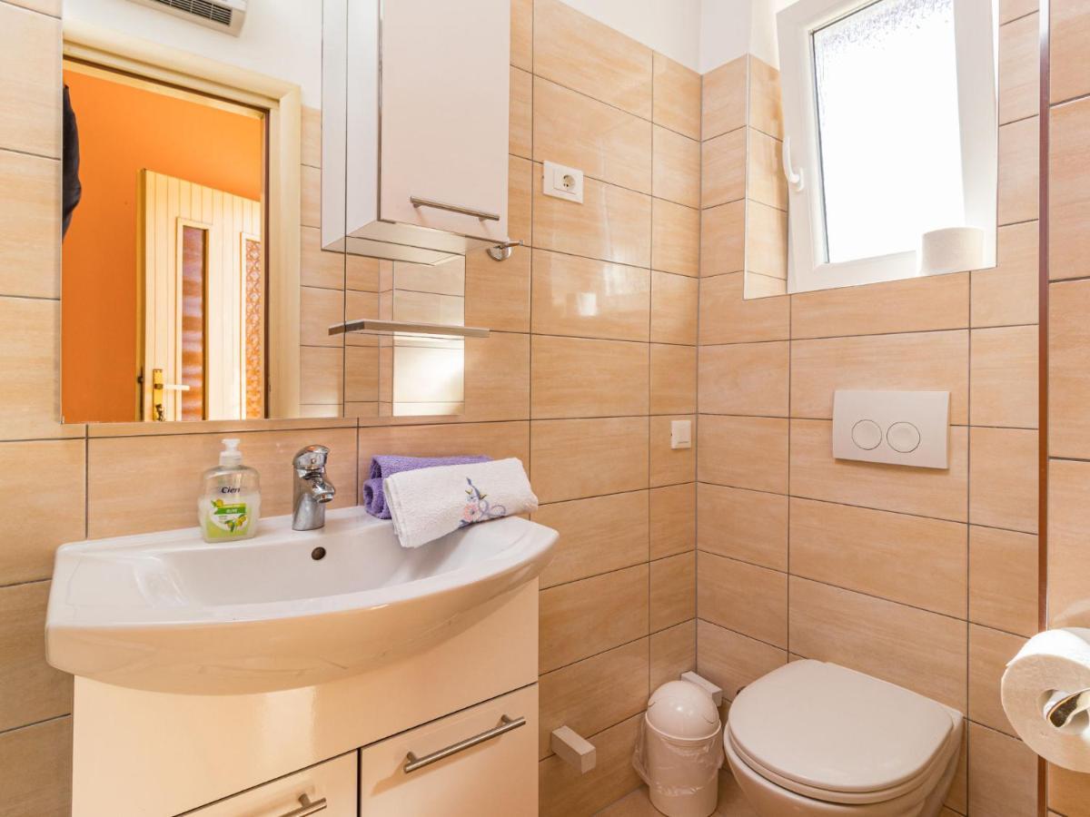 Holiday Home Larisa - Ipc141 By Interhome Pićan Eksteriør bilde
